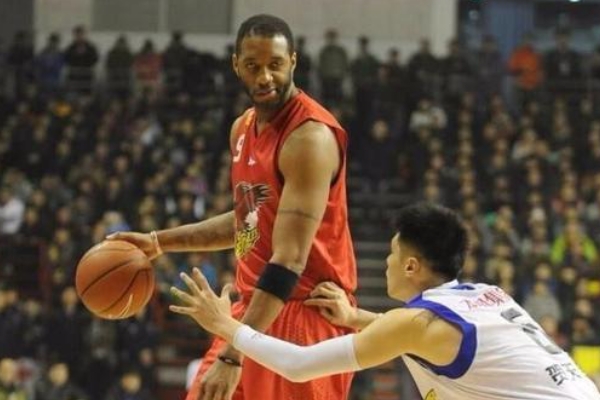 CBA歷史上哪位外援給中國球隊帶來(lái)最大幫助？